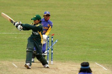 Almas Akram - biography, cricket info, age