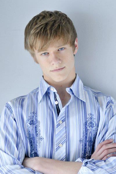 Lucas Till Movies List Height Age Family Net Worth
