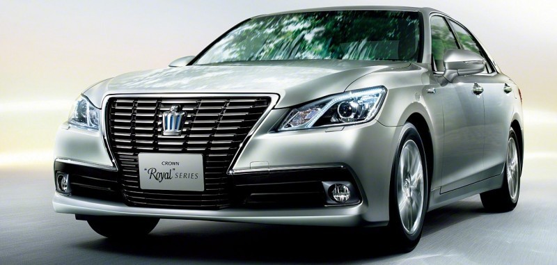 Toyota Crown Royal 2021 (Automatic)