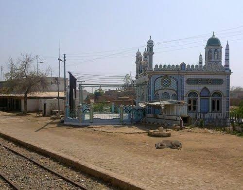 Dera Allah Yar Railway Station