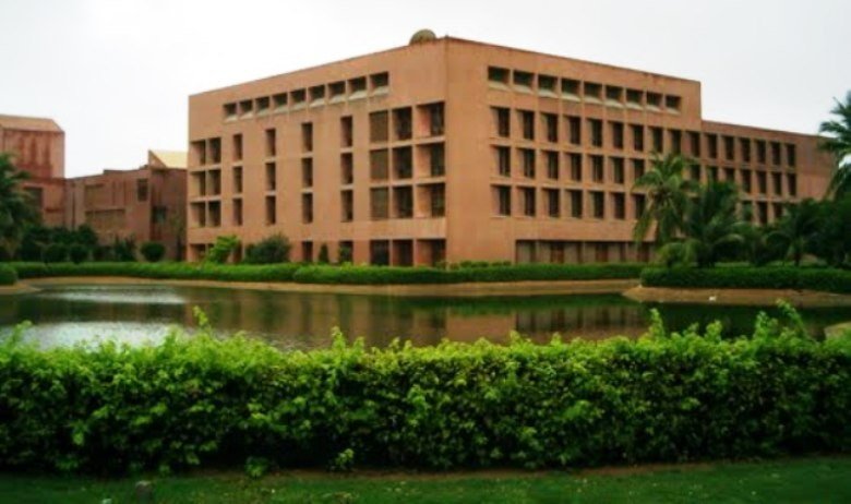 Agha Khan University Hospital Karachi Complete Information