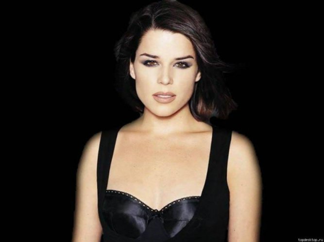 Neve Campbell 14