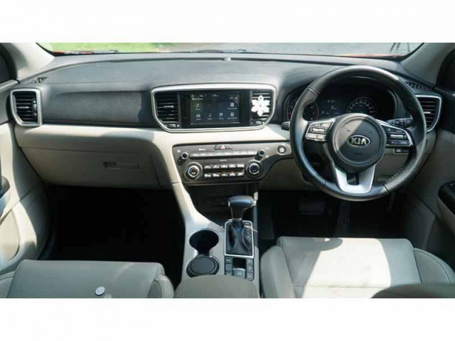 KIA Sportage AWD 2023 (Automatic)