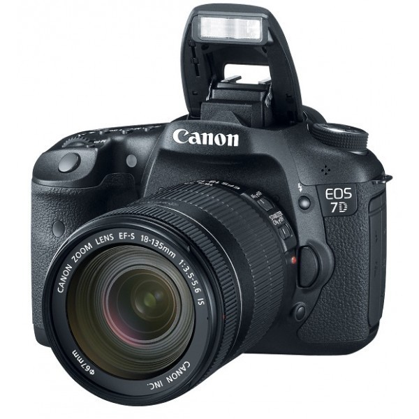 Canon EOS 7D 18-135 mm Camera