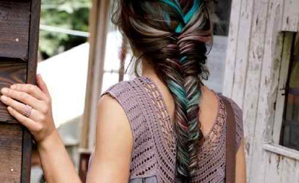 50 Simple Curly Hairstyles You Can Do In 10-MinutesBeautiful Fishtail