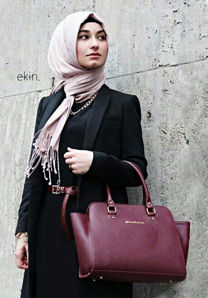 20 Hijab Styles You Should Try In 2016-Pair a Colorful Hijab with a Black Blazer
