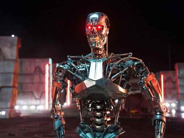 10 Famous Robots Ever Seen In Movies-T-800, The Terminator