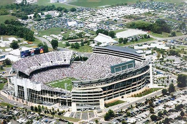 10-most-loudest-college-football-stadiums-happy-valley