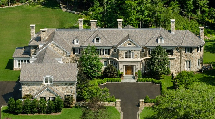 10 Beautiful and Huge Mansions In The World