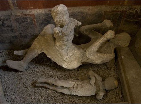 10 Incredible Pompeii Facts You Should Know-Manufactured Of 1000 Casts